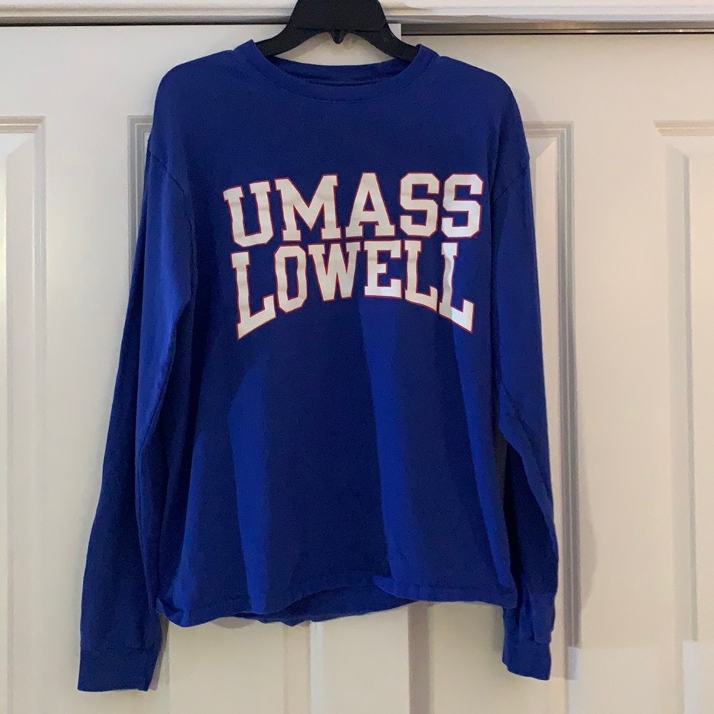 Champion UMASS Lowell long sleeve, size m